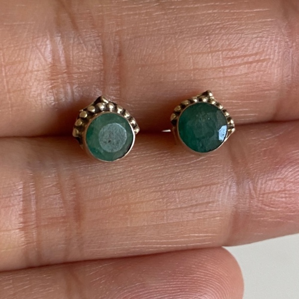 Sterling Silver Emerald Stone Earrings
